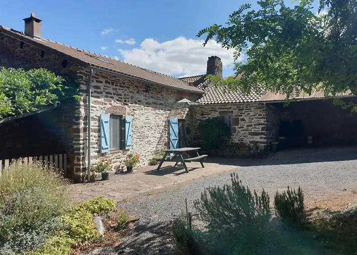 Domaine Du Plan Del Poux Gite Rural * Combret