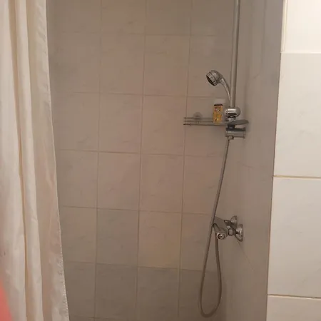 Domaine Du Plan Del Poux Gite Rural Combret